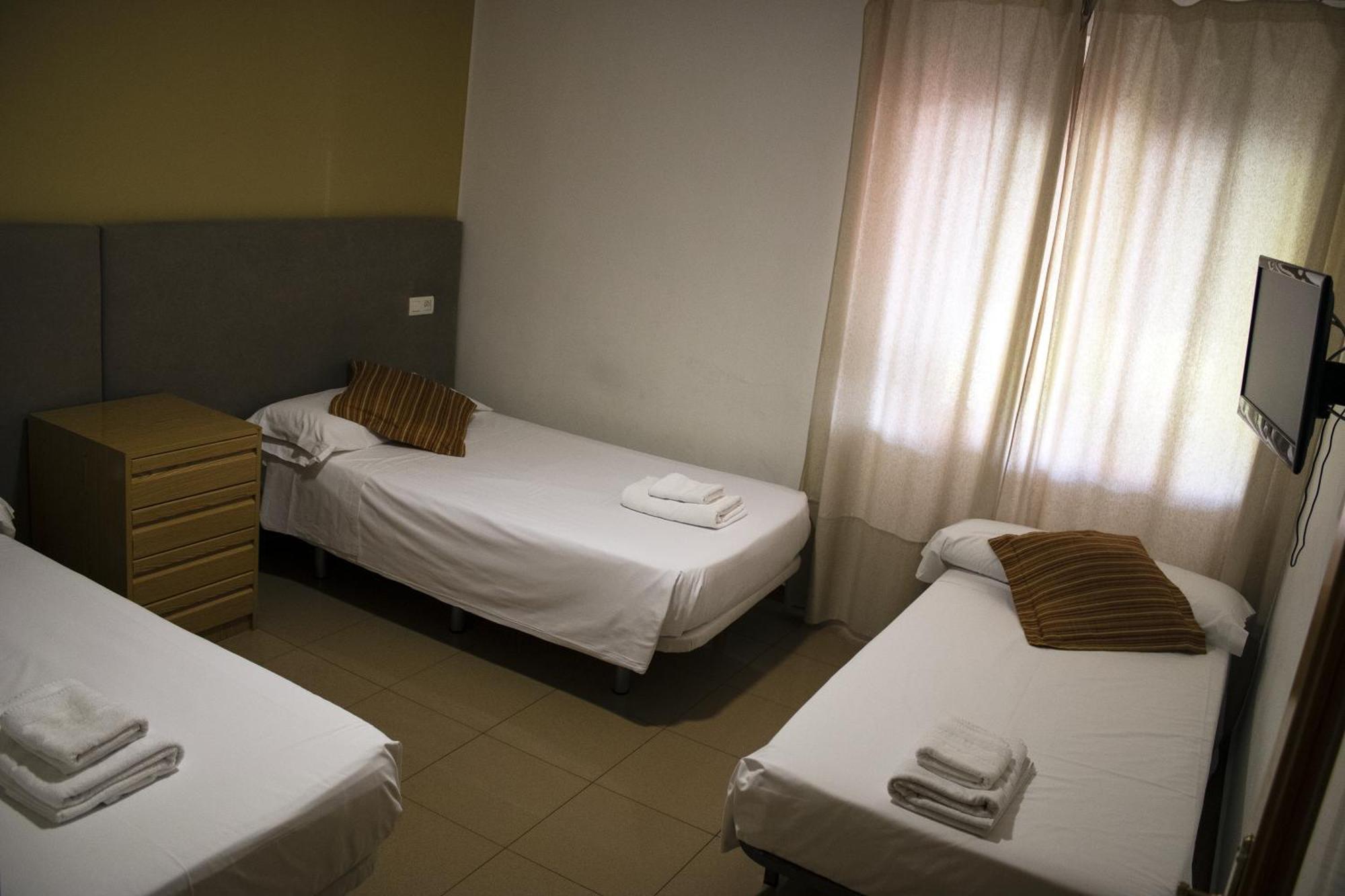 Hostal Valdepenas By Bossh Hotels Exterior photo